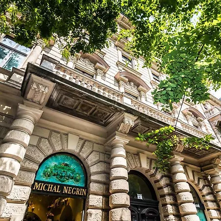 Bpr Andrassy Avenue Luxury Appartamento