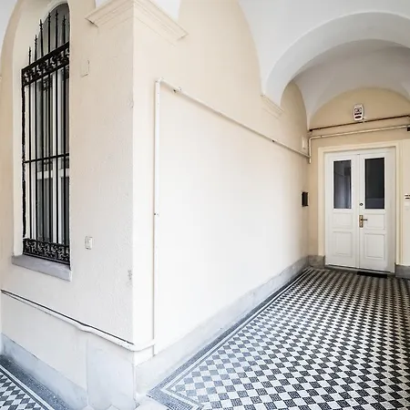 Bpr Andrassy Avenue Luxury