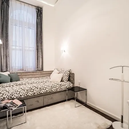 Bpr Andrassy Avenue Luxury